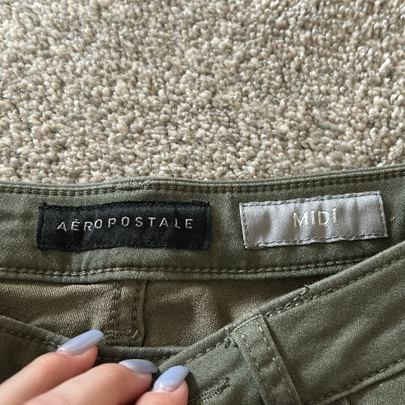 Aeropostale green shorts size 2 - Picture 2 of 4